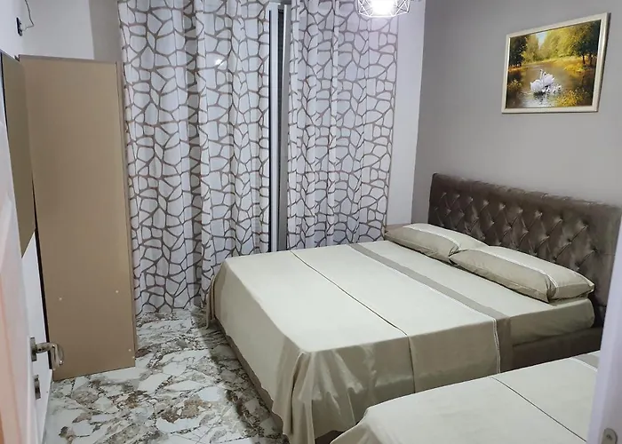 Leonard's Shengjin Apartament *
