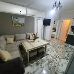 Leonard's Shengjin Appartement